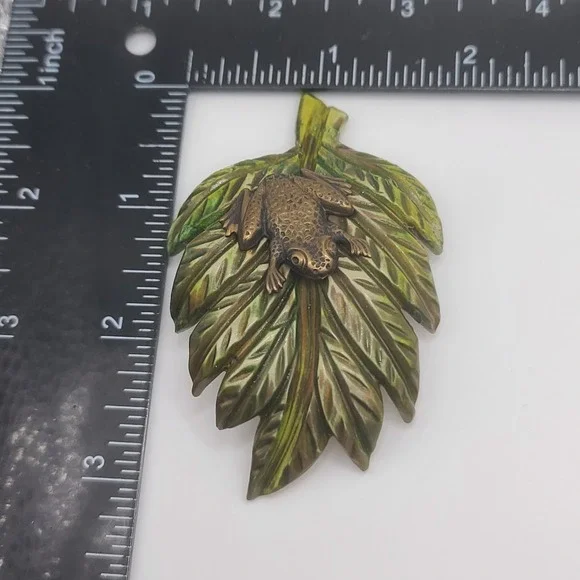 Vintage Celluloid Frog Brooch Leaf